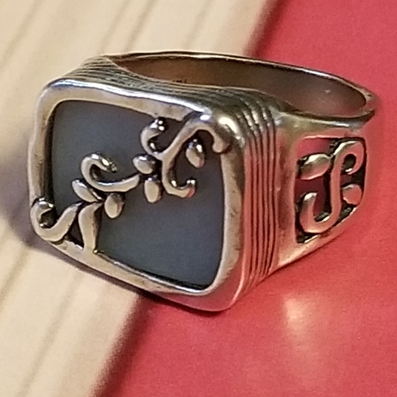 Silpada Sterling Silver & Blue Quartz Ring - Picture 2 of 13